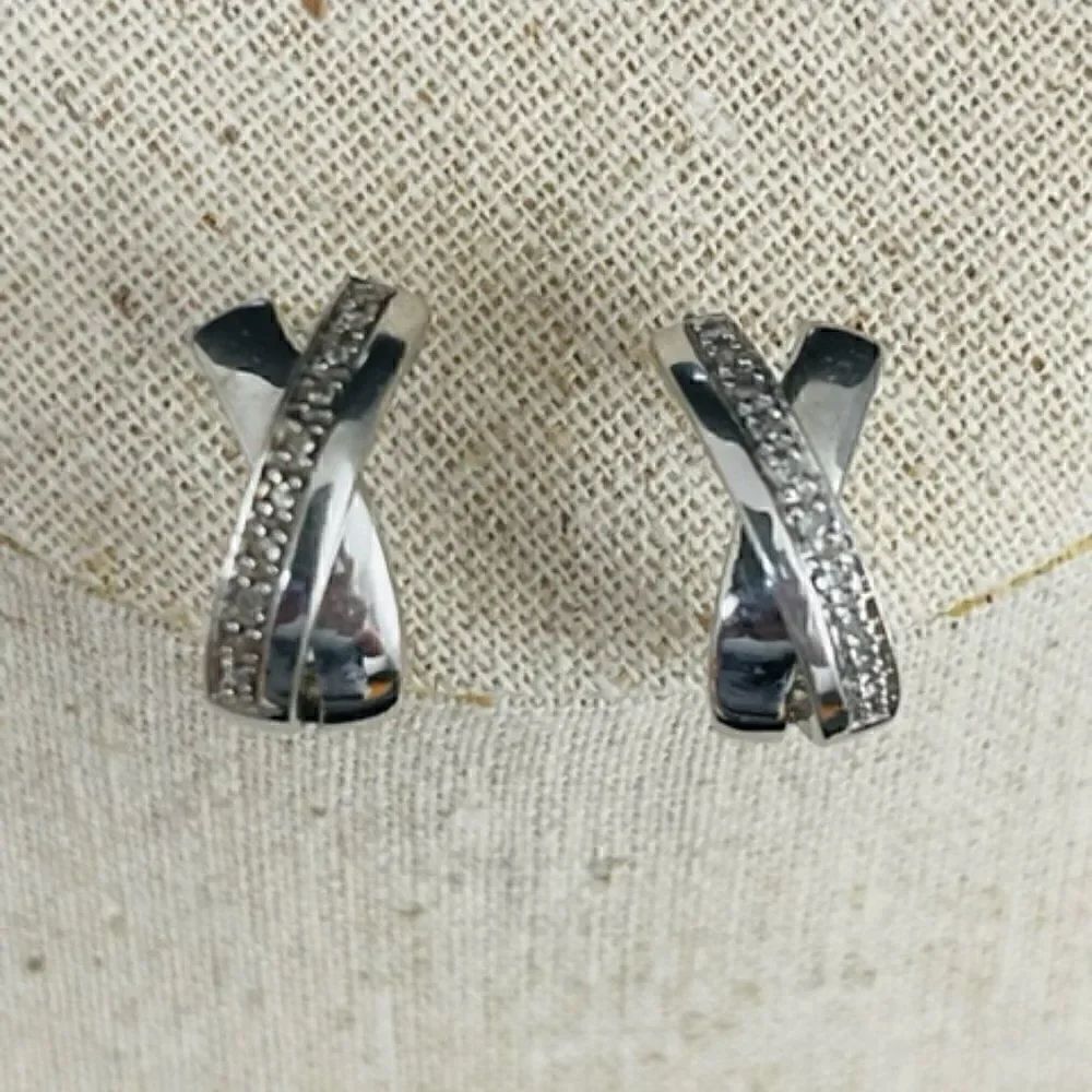 925 Sterling Silver Pierced X Earrings Good Condition .75" drop by .5"